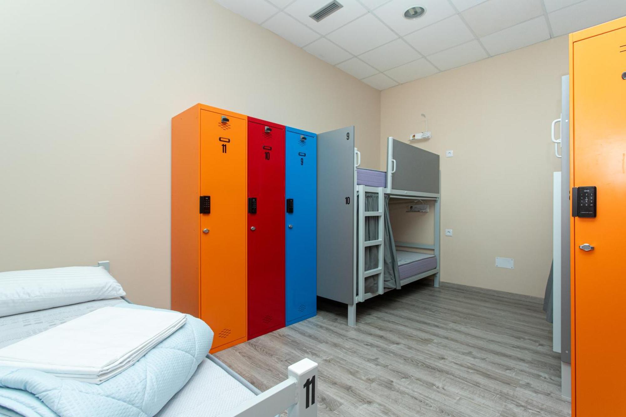 Albergue Hostel Льянес Экстерьер фото