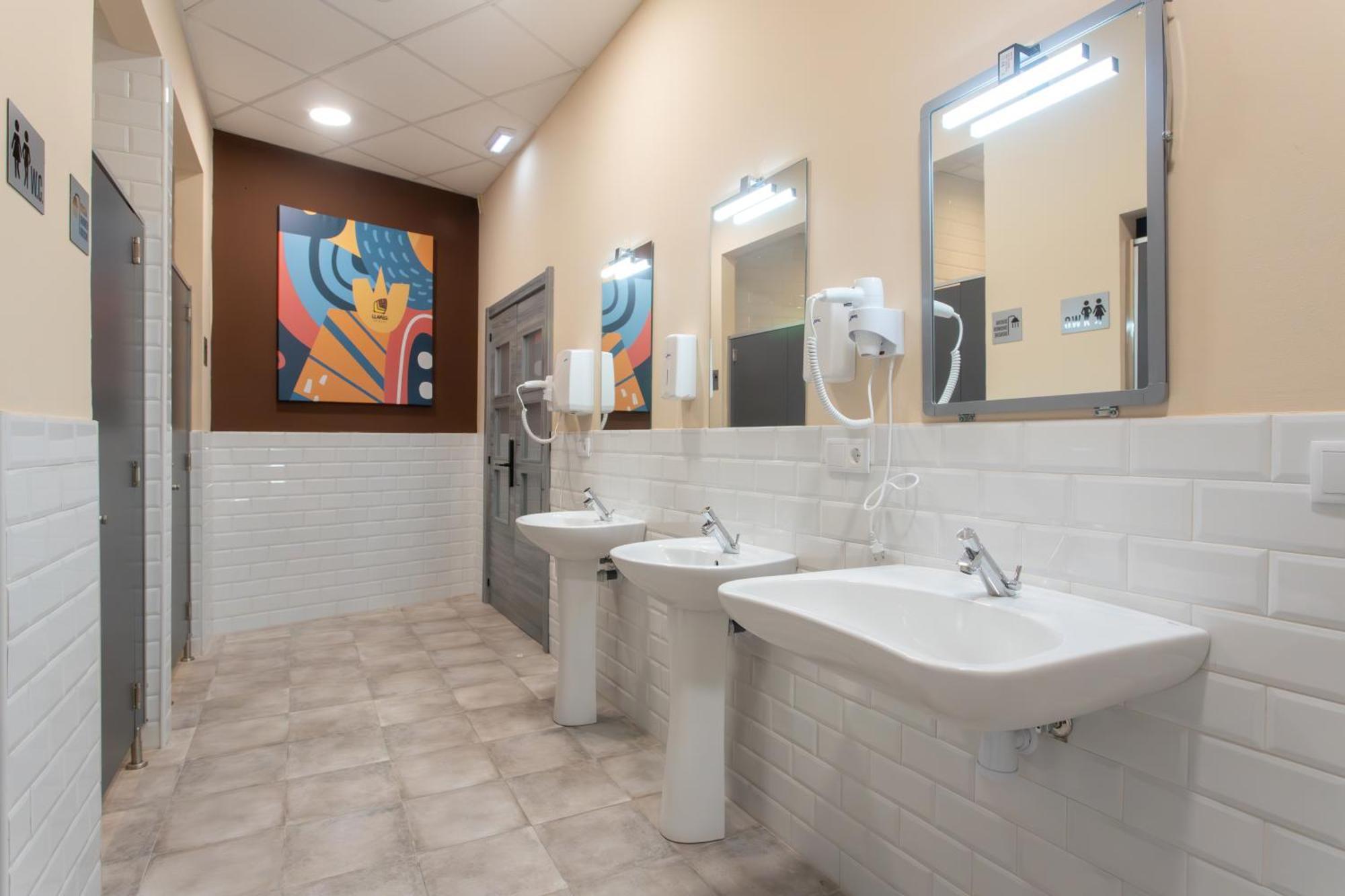 Albergue Hostel Льянес Экстерьер фото
