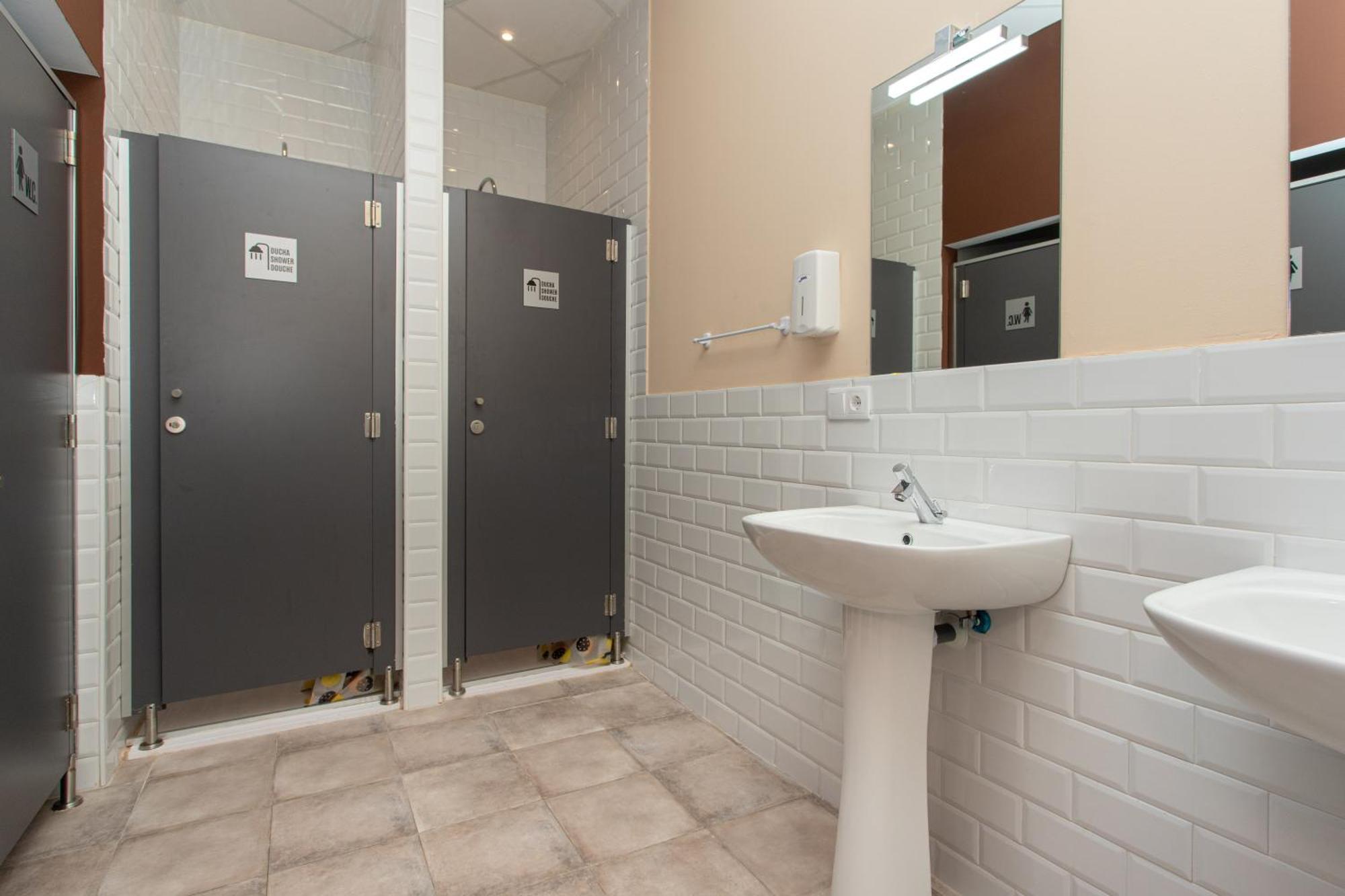 Albergue Hostel Льянес Экстерьер фото